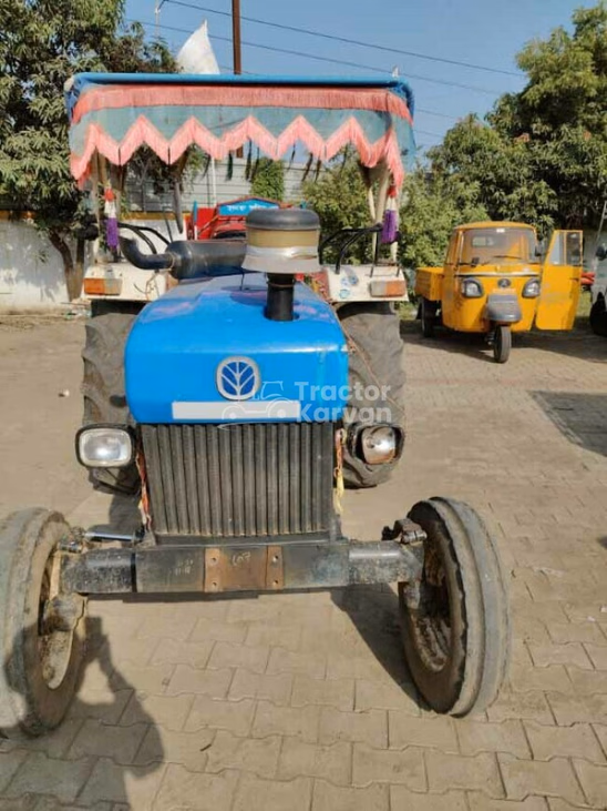 सेकंड हैंड न्यू हॉलैंड 3600-2 TX ट्रैक्टर