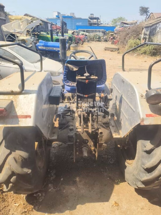 Powertrac 439 Plus Loadmaxx Second Hand Tractor