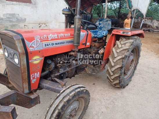 Massey Ferguson 241 DI Second Hand Tractor