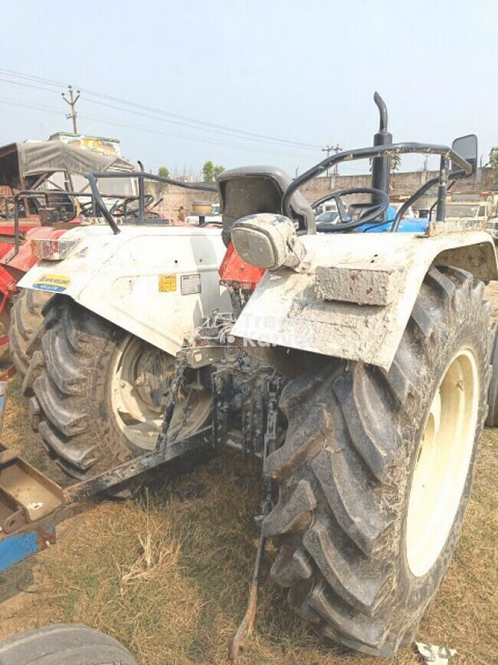 न्यू हॉलैंड 3230 NX Second Hand Tractor