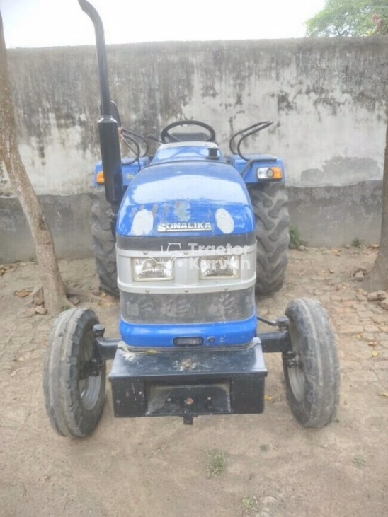 सोनालिका DI 42 RX HDM सिकंदर Second Hand Tractor