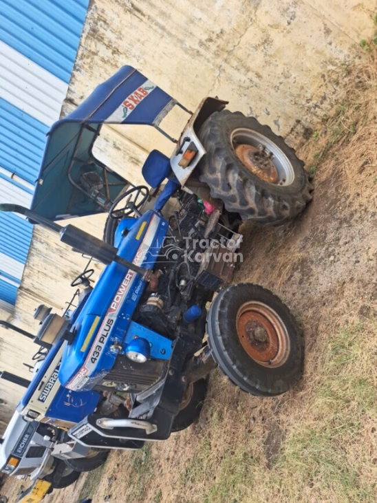 पॉवरट्रैक यूरो 439 लोडमैक्स Second Hand Tractor