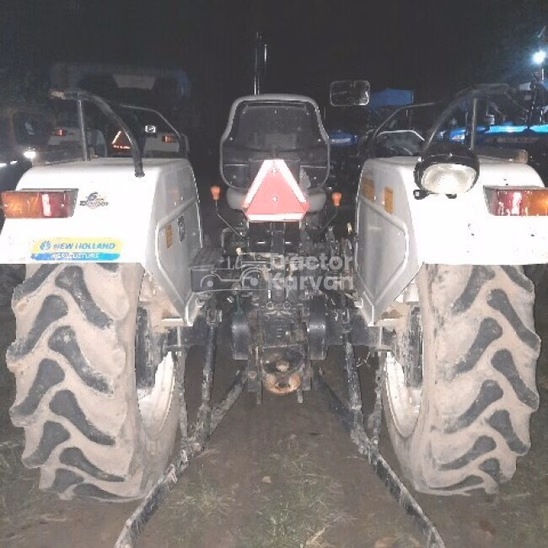न्यू हॉलैंड 3032 NX Second Hand Tractor