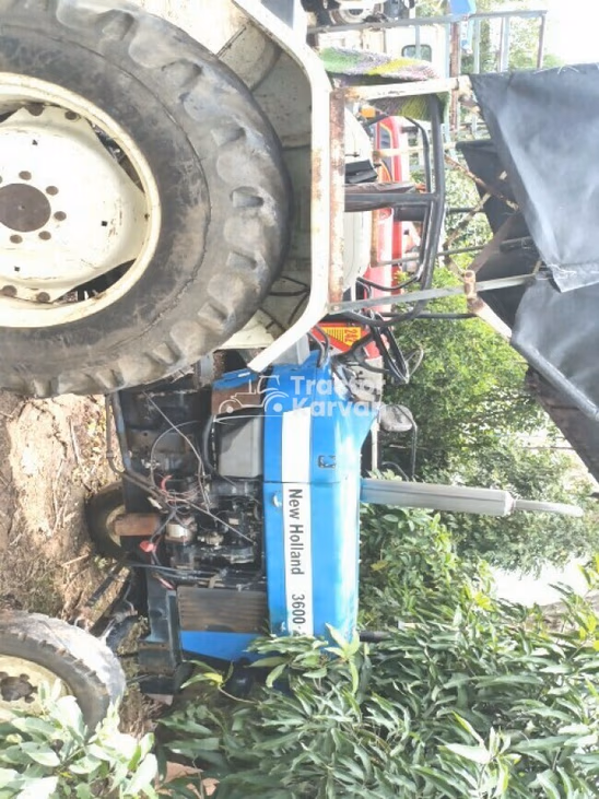 न्यू हॉलैंड 3600-2 TX Second Hand Tractor