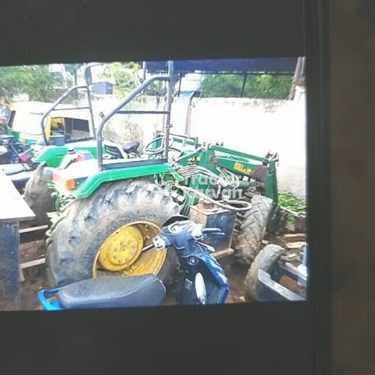 जॉन डियर 5310 ट्रेम III 4WD Second Hand Tractor