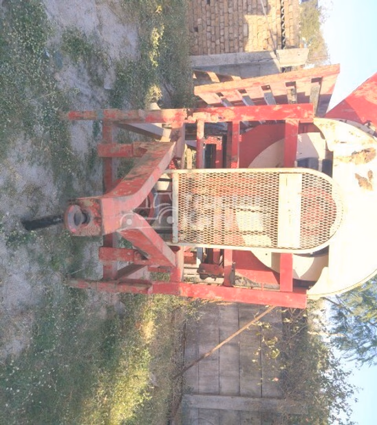 Mahindra Multicrop Thresher Second Hand Implement